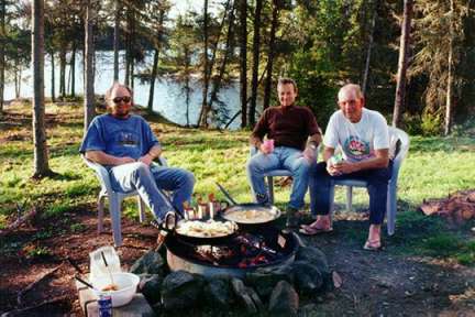 Canada Outfitters shore lunch in Northwest Ontario Canada (#10)