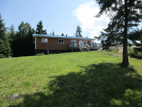 Canada fly-in fishing at Brown Bear Lake Outpost